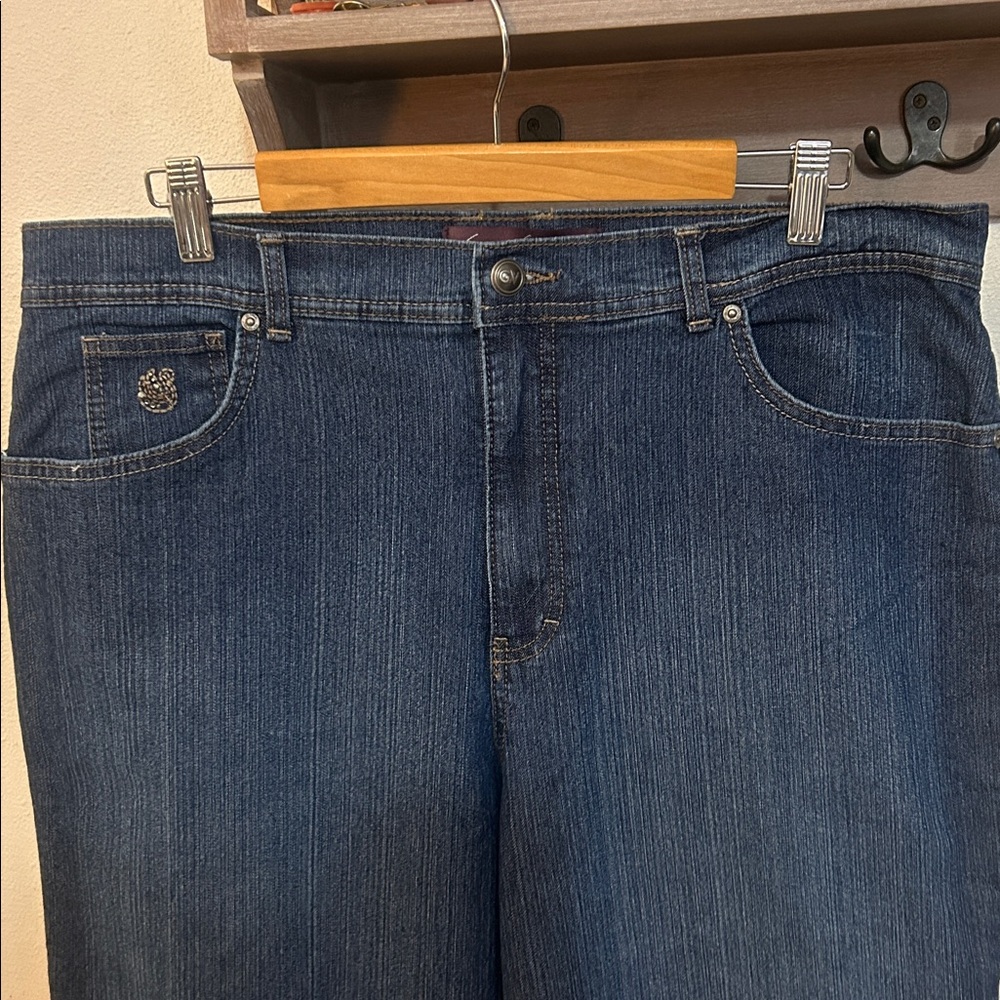 Gloria Vanderbilt Dark Blue Relaxed Jeans size 18 - Picture 2 of 9